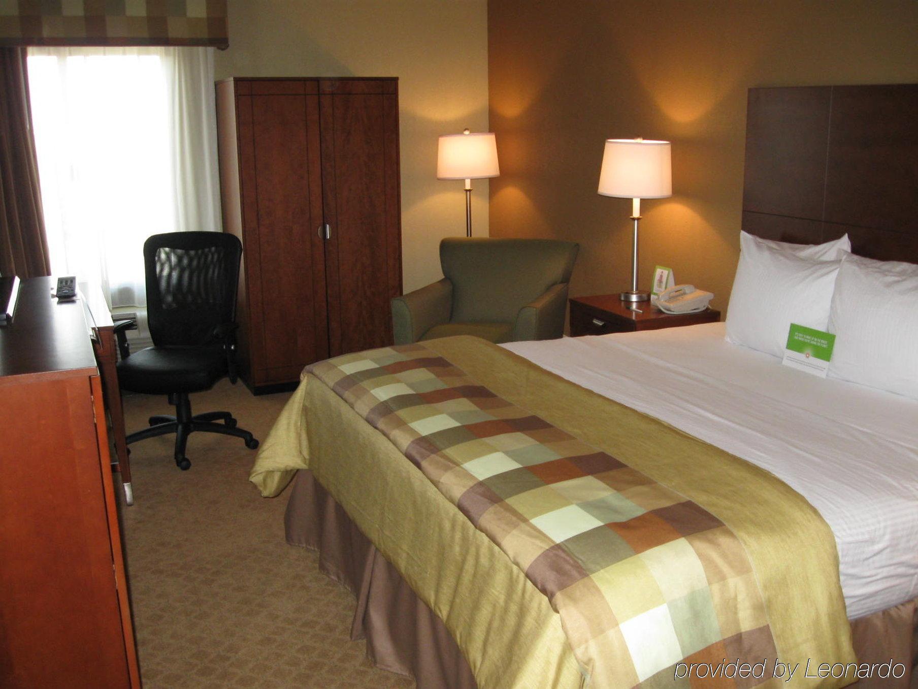 La Quinta By Wyndham Cleveland Airport West Hotell North Olmsted Exteriör bild
