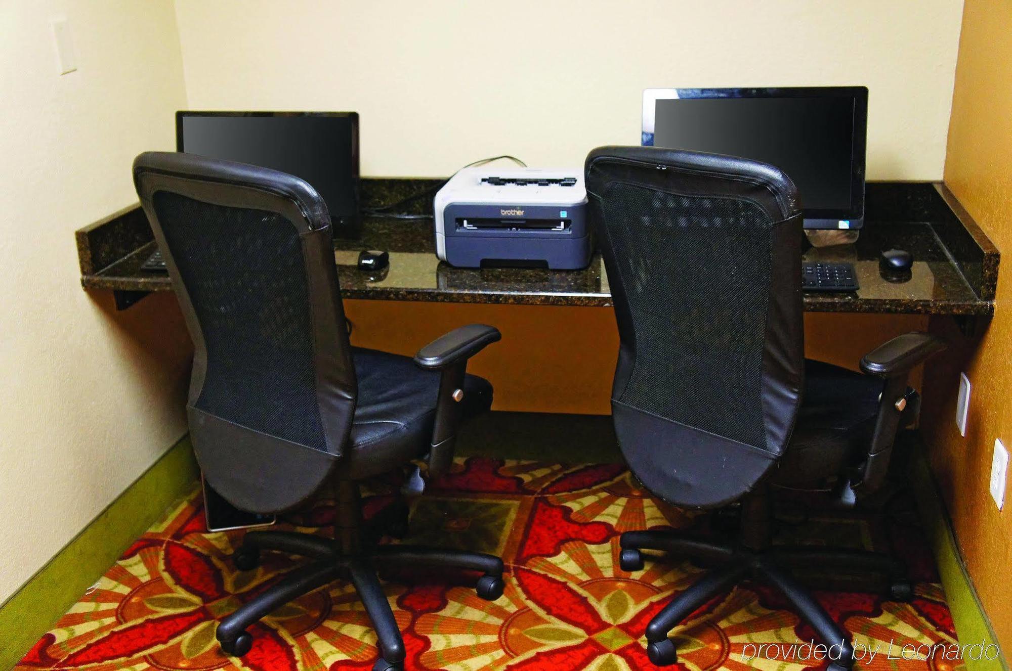 La Quinta By Wyndham Cleveland Airport West Hotell North Olmsted Exteriör bild