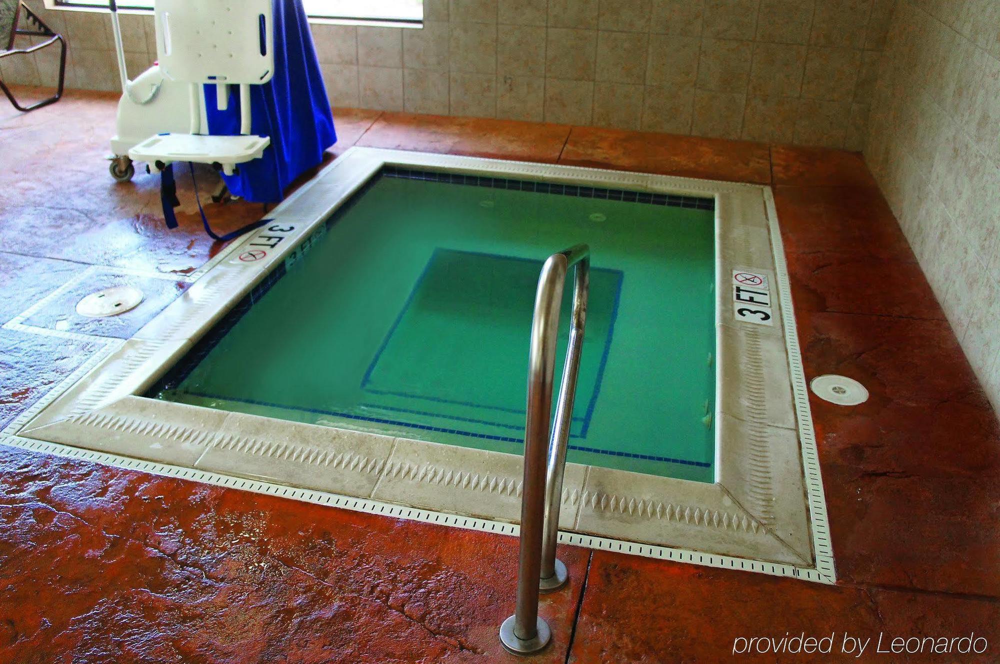 La Quinta By Wyndham Cleveland Airport West Hotell North Olmsted Exteriör bild